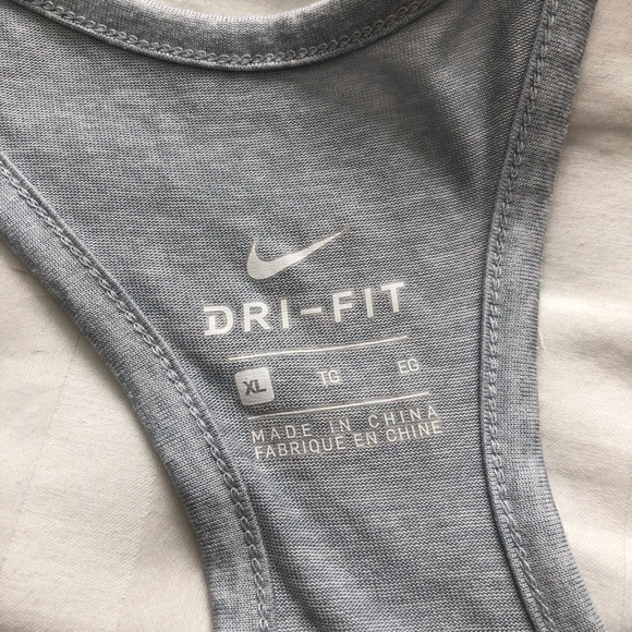Nike Workout Tank - Picture 3 of 5